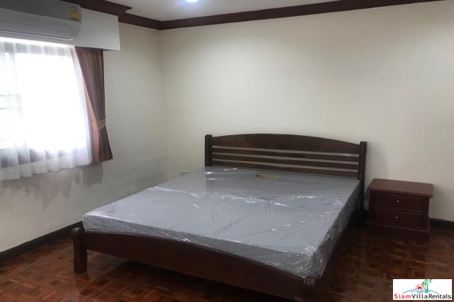 Rishi Court | Spacious 3 Bedroom, 3 Bath Apartment in Convenient Location Between Asoke & Nana BTS-19