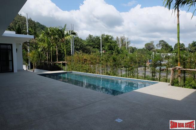 New Three Bedroom Single Storey Pool Villa in Central Rawai Location-3