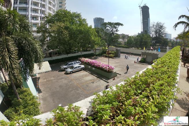 Baan Somthavil | Extra Large Three Bedroom for Rent with Views of Lumpini Park and Royal Bangkok Sport Club in Ratchadamri-2