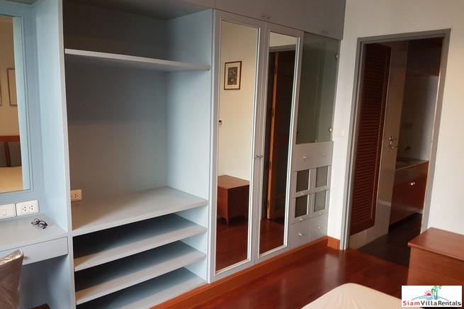 Baan Somthavil | Spacious Two Bedroom with Views of Lumpini Park and Royal Bangkok Sport Club in Ratchadamri-10
