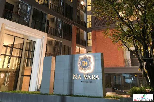 Na Vara Residence | Bright and Sunny One Bedroom Pool View Condo for Rent in Chit Lom