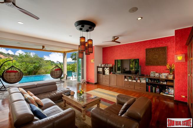 Beautiful and Spacious Hillside Home with Pool Overlooking Loch Palm Golf Course-7