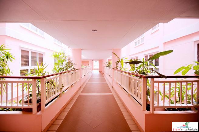 Baan Siri Sukhumvit 13 | Large Two Bedroom Condo Located in a Low-Rise Building with Great City Views Near BTS Nana-10