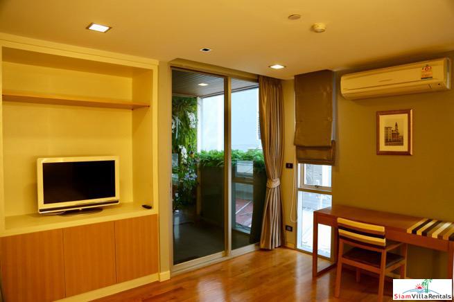Quad Silom | Large Classy One Bedroom Condo with Extras for Rent in Chong Nonsi