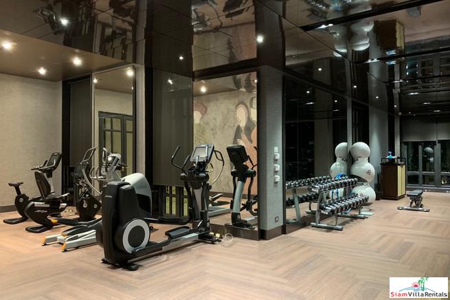 Diplomat 39 | Classic One Bedroom Condo with Pool View just a One Minute Walk from BTS Phrom Phong-23