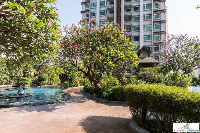 Circle Condominium | Show Quality Luxury Two Bedroom Condo in Phetchaburi with Unblocked City Views-21
