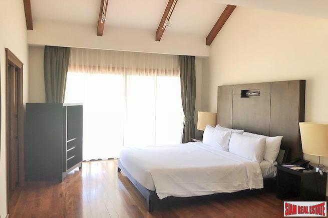 Laguna Townhomes | Private Pool and Golf Course Views from this Elegant Three Bedroom Townhome for Sale-2