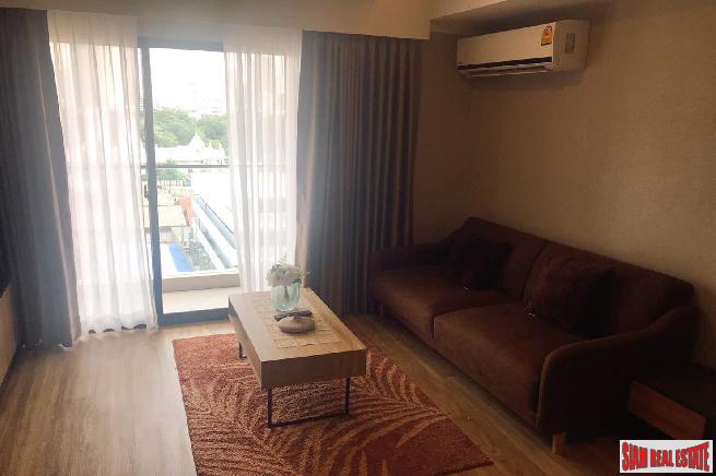 Blossom Condo @ Sathorn - Charoenrat | City and Temple Views from this New 2 Bed Corner Unit on the Top Floor