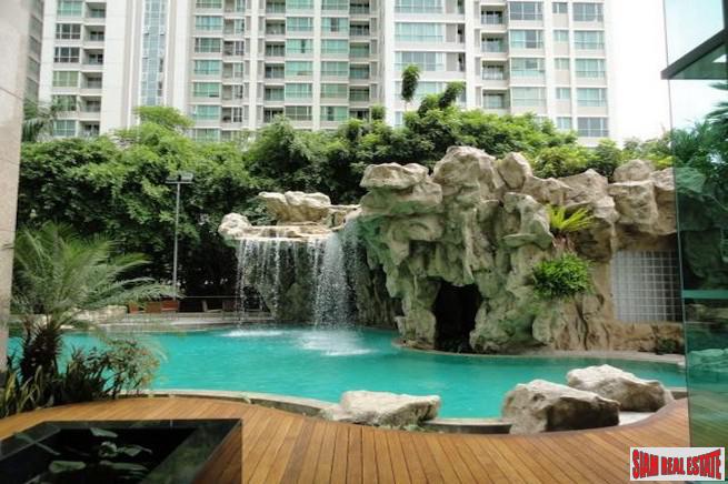 The Park Chidlom | Two Bedroom, Three Bath + Maids Quarters for Rent in Super Luxury Building-20