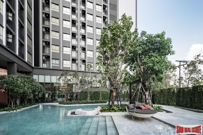 Newly Completed High-Rise at New Rama 9 Area on Ramkhamhaeng Road 9 Close to MRT by Leading Thai Developers - Studio Units - Up to 10% Discount!-1