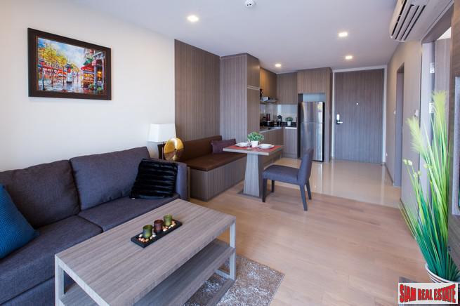 Low-Rise Quality Condo at Soi Thong Lor with Roof Facilities, close to Phetchaburi Road - 1 Bed Units-3