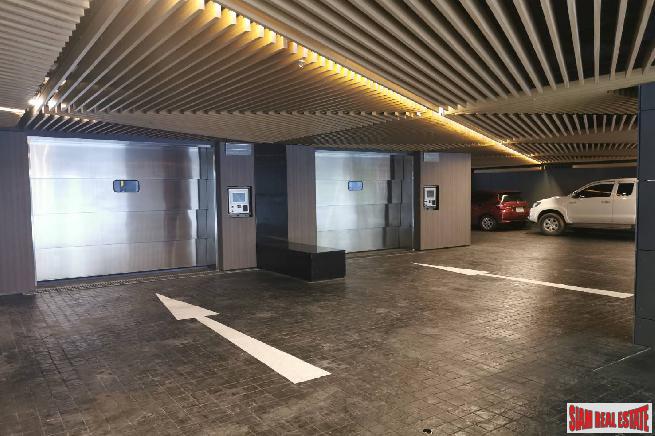 Circle Sukhumvit 11 | Newly Built Luxury High-Rise Condo at Sukhumit 11, BTS Nana - 2 Bed Unit - 15% Discount and Fully Furnished!