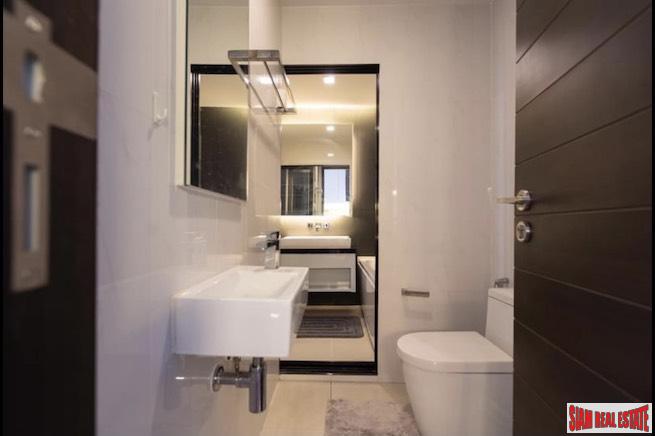 Ivy Ampio | Contemporary One Bedroom Ratchadaphisek Condo for Sale with Unblocked City Views