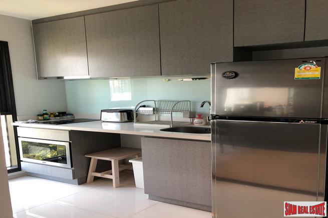 Rhythm Sukhumvit 36-38 | 1 Bed Fully Furnished on the 11th Floor with City Views at Thong Lor