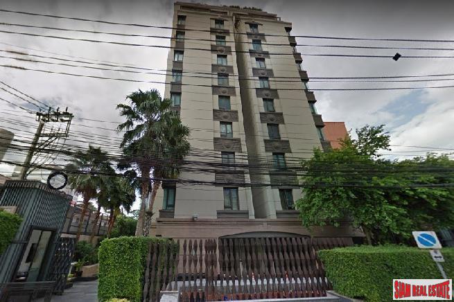 Prive by Sansiri | Luxury 3 Bed Corner Unit Condo on the 11th Floor at Wireless Road, Lumphini Park