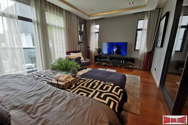 Luxury 4 Bed Show House for Sale in Exclusive Estate with Clubhouse at Bangchak Sukhumvit, close to BTS Phunnawithee