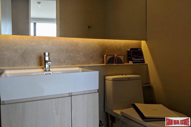 The Lumpini 24 | Fantastic City Views and Excellent Facilities - Two Bedroom Condo for Sale on Sukhumvit 24