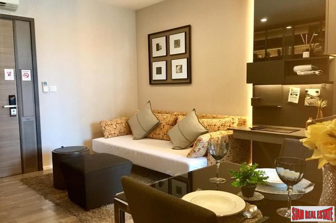 The Room Sukhumvit 69 | One Bedroom Condo for Sale with Pool Views and 100 m. to BTS Thong Lo