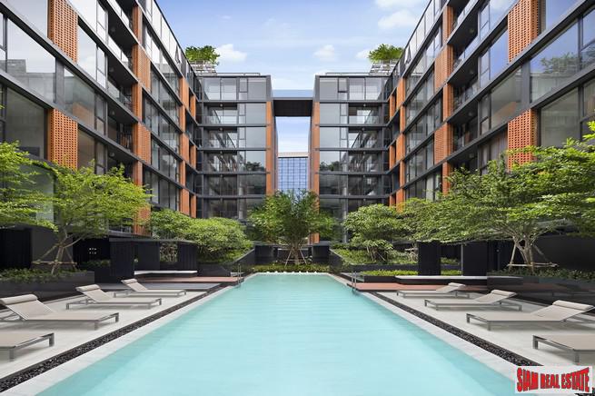 Newly Completed High Quality Low-Rise Condo with Excellent Facilities close to BTS Ekkamai - 1 Bed Plus Units
