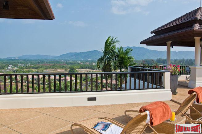 Lakewood Hills Estate | Exceptional Mountain View Villa with Private Pool and Many Extras - Excellent Holiday Rental Potential-16