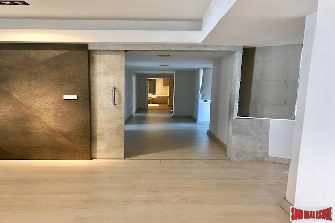 Royal Castle Sukhumvit 39 | Renovated Three Bedroom Condo for Sale in the Heart of Sukhumvit 39