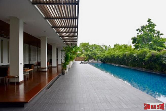The Lofts Yennakart | Urgent Sale - Two Bedroom Condo with Excellent Facilities for Sale in Chong Nonsi