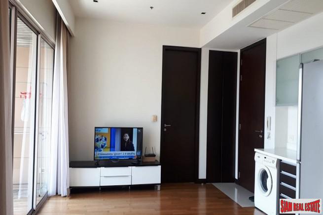 The Lofts Yennakart | Urgent Sale - Two Bedroom Condo with Excellent Facilities for Sale in Chong Nonsi