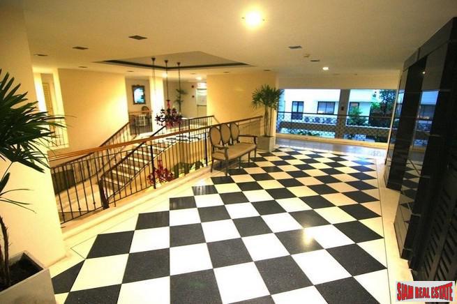 Baxtor Condominium | Unique One Bedroom Ari Penthouse Condo for Sale in a Pet Friendly Building