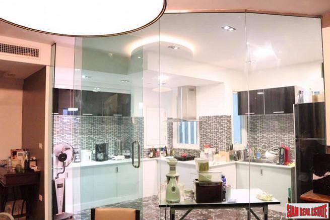 Wind Sukhumvit 23 | Exceptional Three Bedroom Duplex with Private Jacuzzi Terrace for Sale in Asoke
