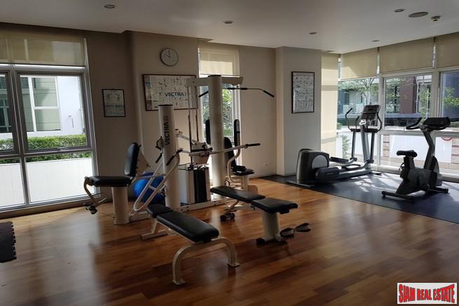 Avenue 61 Condominium | Spacious Contemporary Two Bedroom Low Rise Condo for Sale in a Quiet Area of Thonglor