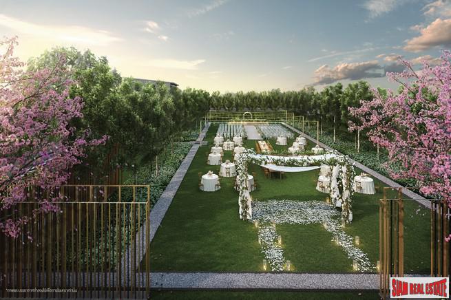 New Project of Premium Townhomes in a Picturesque Community with Excellent Facilities near Mega Bangna - 3 Bed 168 Sqm Units