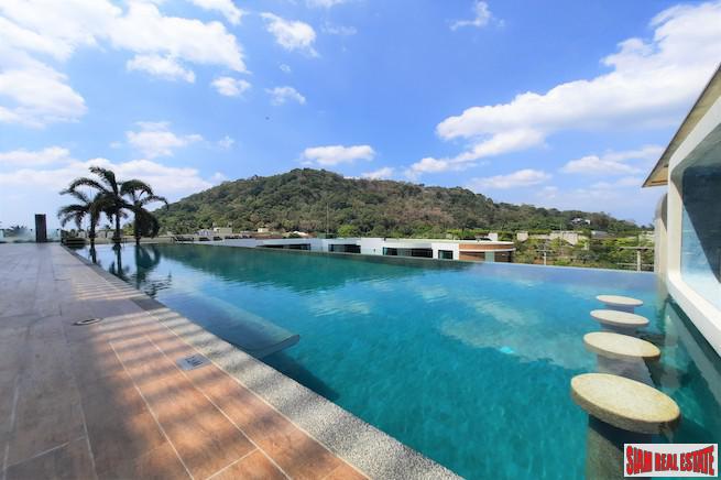 Absolute Twin Sands Tri Trang Beach | One Bedroom Sea View in Luxury Patong Condo