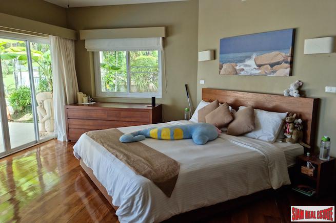 Loch Palms Garden Villas | Two Bedroom Lake View House for Sale on the Golf Course-18