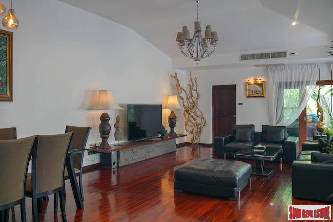Loch Palm Courtyard Villas | Large Well Maintained Three Bedroom Villa with Large Private Swimming Pool-5