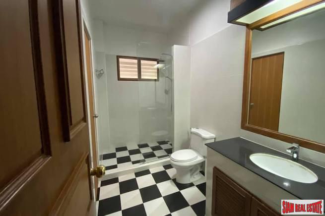 Four Bedroom Pet Friendly House for Rent Near BTS National Stadium-12