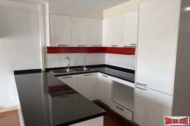 Baan Sukhumvit 36 | Large Two Bedroom Condo for Rent in Thong Lo with Unblocked City Views