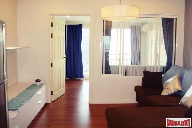 Grand Parkview Asoke | Comfortable One Bedroom Condo on the 27th Floor for Rent-1
