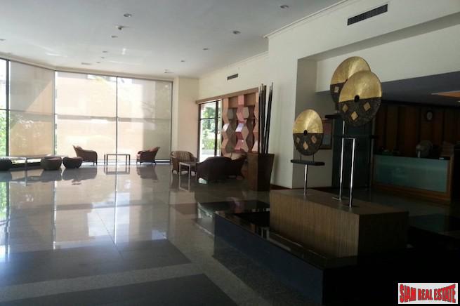 Richmond Palace Condominium | Bright & Peaceful Three Bedroom Corner Unit for Rent in Phrom Phong-23