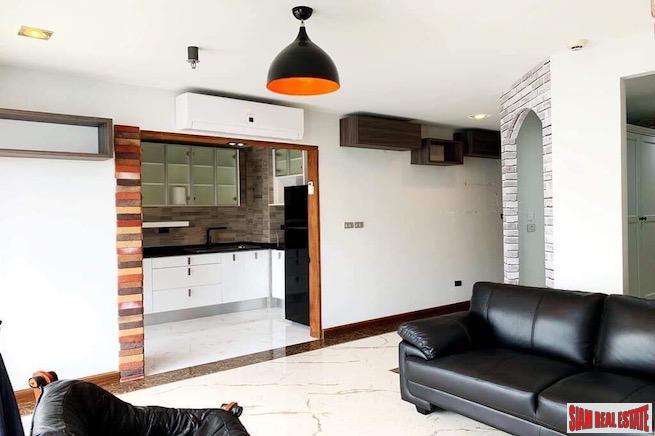 Icon 3 | Newly Renovated One Bedroom Condo on 21st Floor for Sale in Thong Lo-1