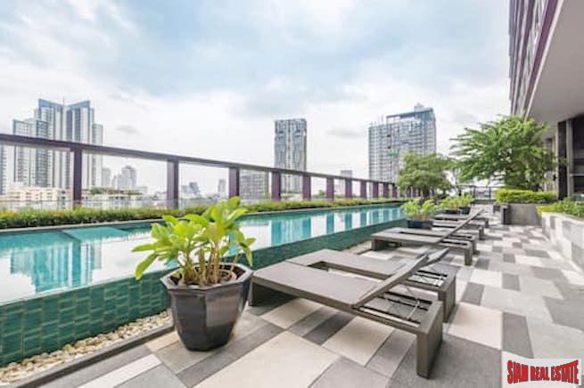Noble Remix Sukhumvit 36 | Newly Renovated One Bedroom Condo for Sale in a Great Location - Building Connected to BTS Thong Lo