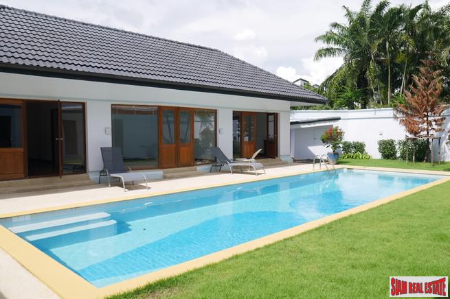 Loch Palm Courtyard | Glorious Five Bedroom Home with a Private Pool for Sale-1