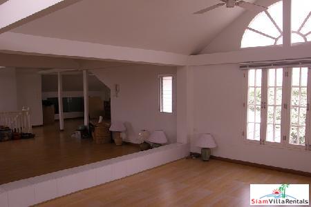 Spectacular Six Bedroom, Newly Renovated House for Rent, 500 sqm Residence at Sukhumvit 39