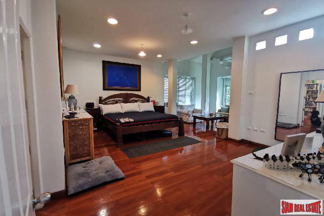 Spectacular Six Bedroom, Newly Renovated House for Rent, 500 sqm Residence at Sukhumvit 39