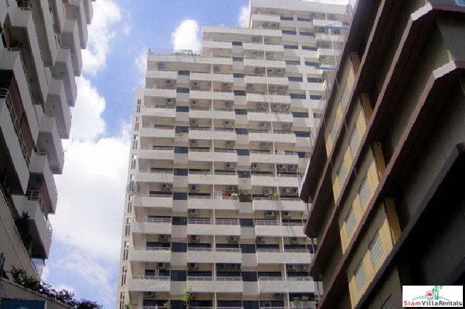 Saranjai Mansion | Impressive 3 Bedroom Sukhumvit Condo with Scenic Roof Garden for Rent