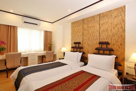 Saranjai Mansion | Impressive 3 Bedroom Sukhumvit Condo with Scenic Roof Garden for Rent