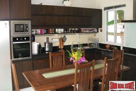 Beautiful Pool Villa 2 mins Drive to Top International School-11