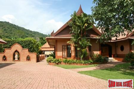 Spacious Three Bedroom House Plus Guest House in Rawai-2