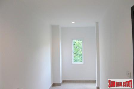 Eden | Bright, Modern One-Bedroom Condo for Sale in Patong Hills-4