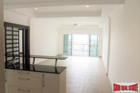 Eden | Bright, Modern One-Bedroom Condo for Sale in Patong Hills-8