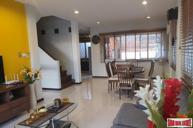 Three Bedroom Townhome in Laguna-9